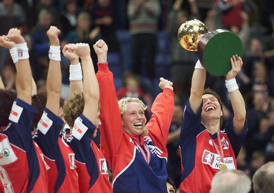 Norge vinder VM-guld for første gang i 1999